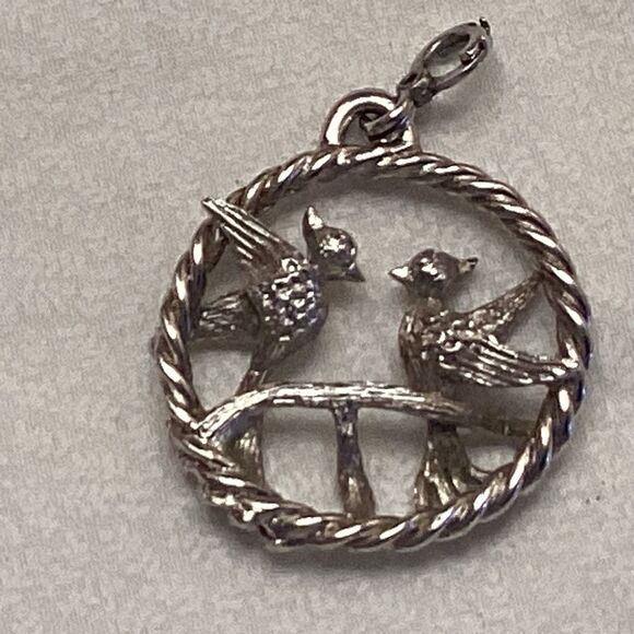 Silvertone Pendant Featuring Birds - Picture 2 of 8